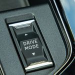 Peugeot-3008-Hybrid-(8)