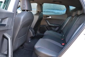 SEAT-Leon-1.5-TSI-150-FR-(15)