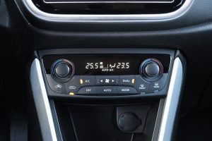 Suzuki SX4 S-Cross Hybrid Auto (19)