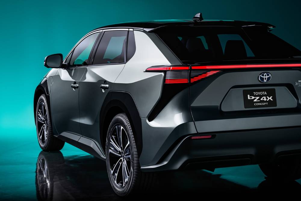 https://autogreeknews.gr/wp-content/uploads/2021/04/Toyota-bZ4X-Concept-6.jpg