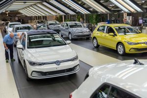 VW-Golf-production-(1)