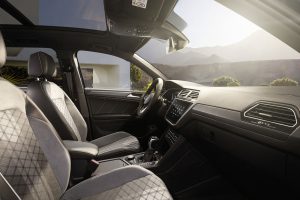 VW-Tiguan-2021-14
