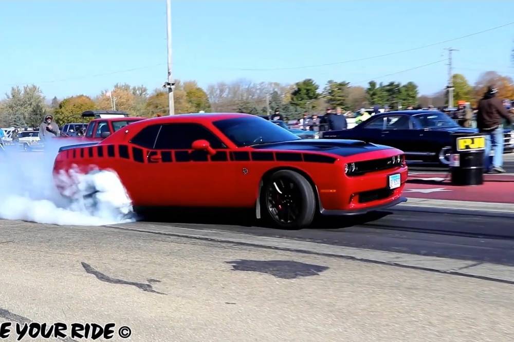 80χρονος «δέρνει» σε αγώνες dragster! (+video)