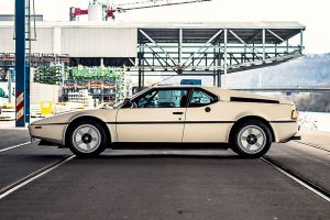 bmw-m1-1
