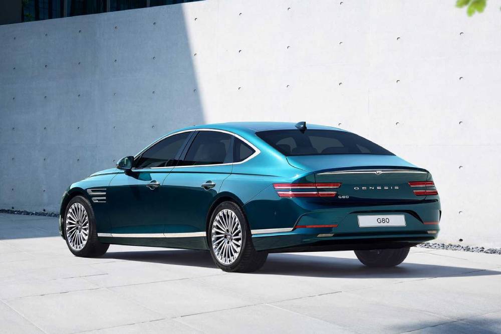 https://autogreeknews.gr/wp-content/uploads/2021/04/genesis-electrified-g80-5.jpg