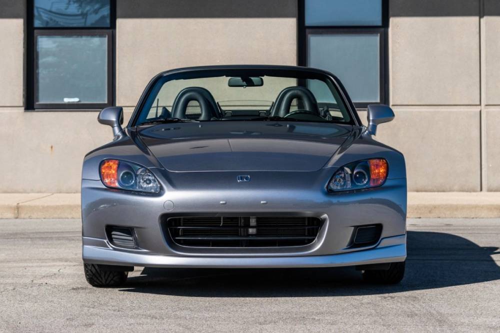https://autogreeknews.gr/wp-content/uploads/2021/04/honda-s2000-gain-in-sale-3.jpg