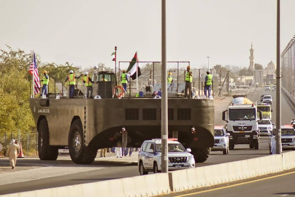 Το αμφίβιο τέρας που δεν χωράει πουθενά! (+video)