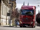 mercedes-benz-trucks-extends-sideguard-assist-feat