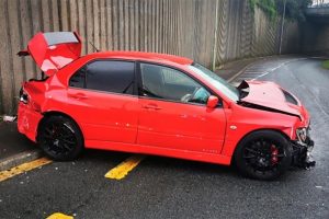 mitsubishi-evo-crashed-2