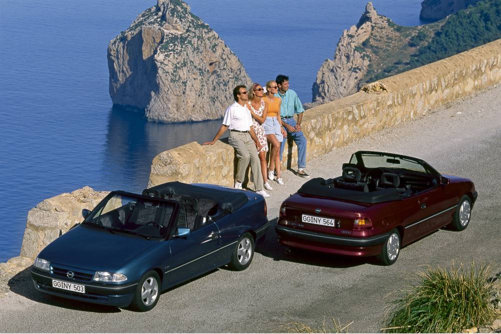 https://autogreeknews.gr/wp-content/uploads/2021/04/opel-astra-f-cabrio.jpg