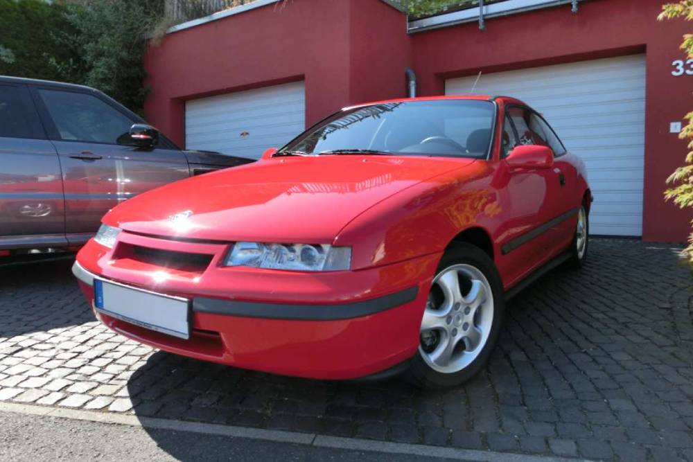 https://autogreeknews.gr/wp-content/uploads/2021/04/opel-calibra-v6-for-sale-2.jpg