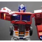 transforming-optimus-prime-by-robosen