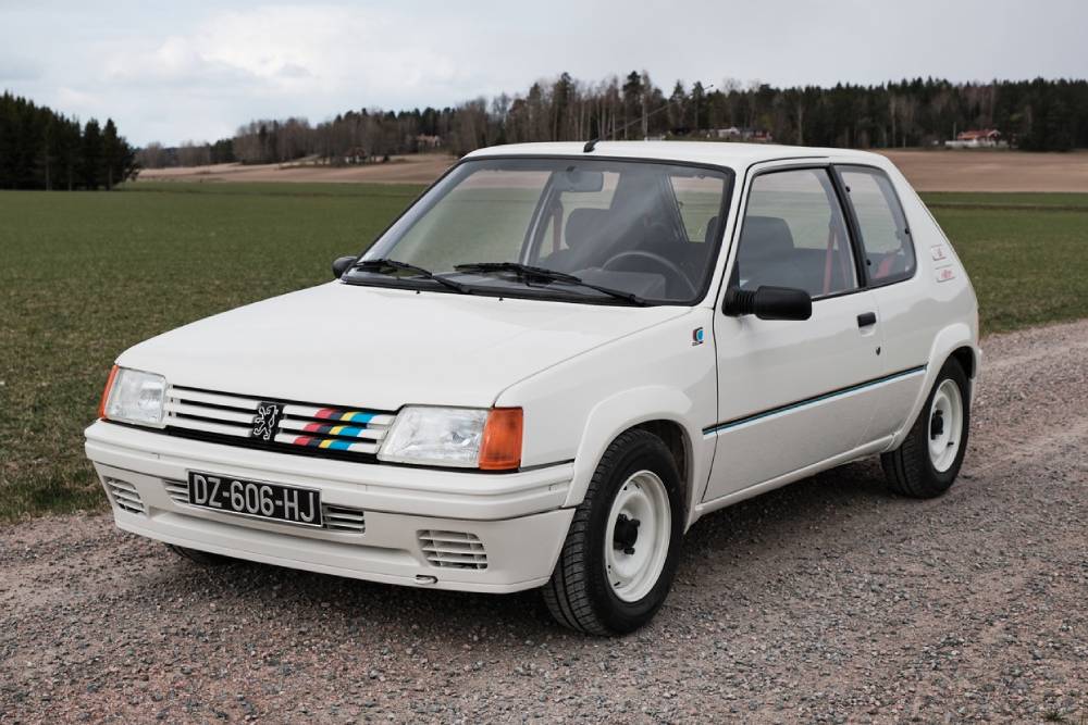 https://autogreeknews.gr/wp-content/uploads/2021/05/1988-peugeot-205-rallye-for-sale.jpg
