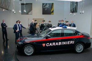 2021-alfa-romeo-giulia-carabinieri-italy-police-ca 3