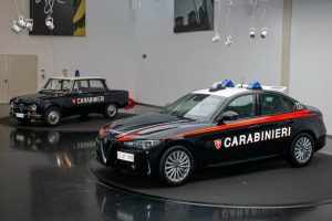 2021-alfa-romeo-giulia-carabinieri-italy-police-ca