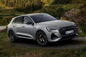 2022-Audi-E-Tron-S-Line-Black-Edition-1