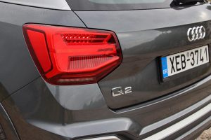 Audi-Q2-35-TFSI-S-line-(18)