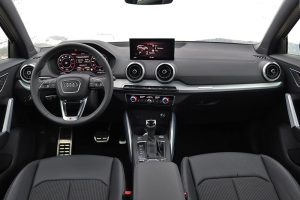 Audi-Q2-35-TFSI-S-line-(27)