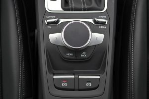 Audi-Q2-35-TFSI-S-line-(30)