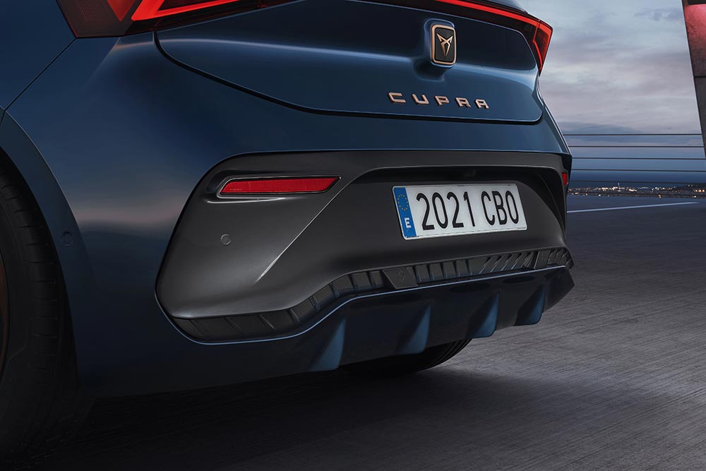 https://autogreeknews.gr/wp-content/uploads/2021/05/CUPRA_BORN-3.jpg