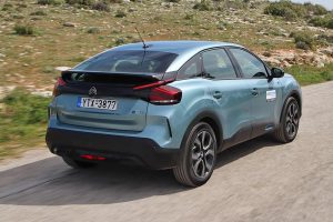 Citroen-e-C4-C-Cross-(2)