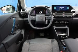 Citroen-e-C4-C-Cross-(24)