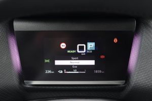 Citroen-e-C4-C-Cross-(29)