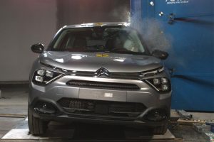 EuroNCAP_Citroen-C4-1
