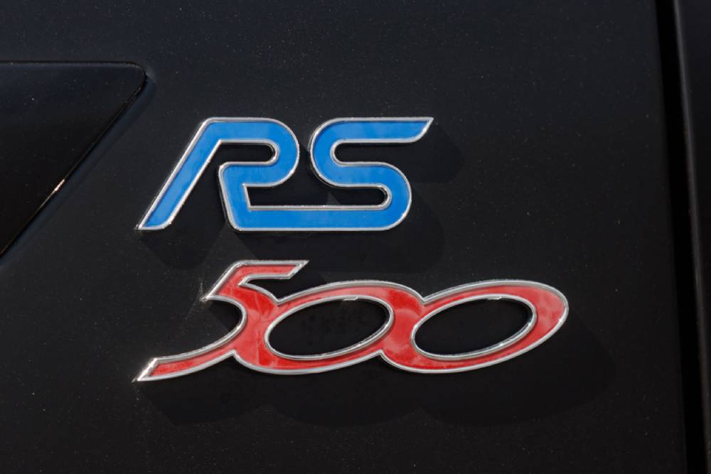 https://autogreeknews.gr/wp-content/uploads/2021/05/Ford-Focus-RS-6.jpg