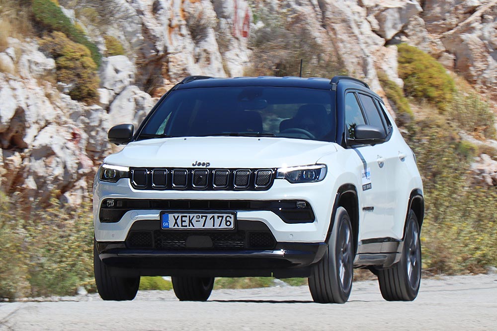 https://autogreeknews.gr/wp-content/uploads/2021/05/Jeep-Compass-1.6D-130PS-6.jpg