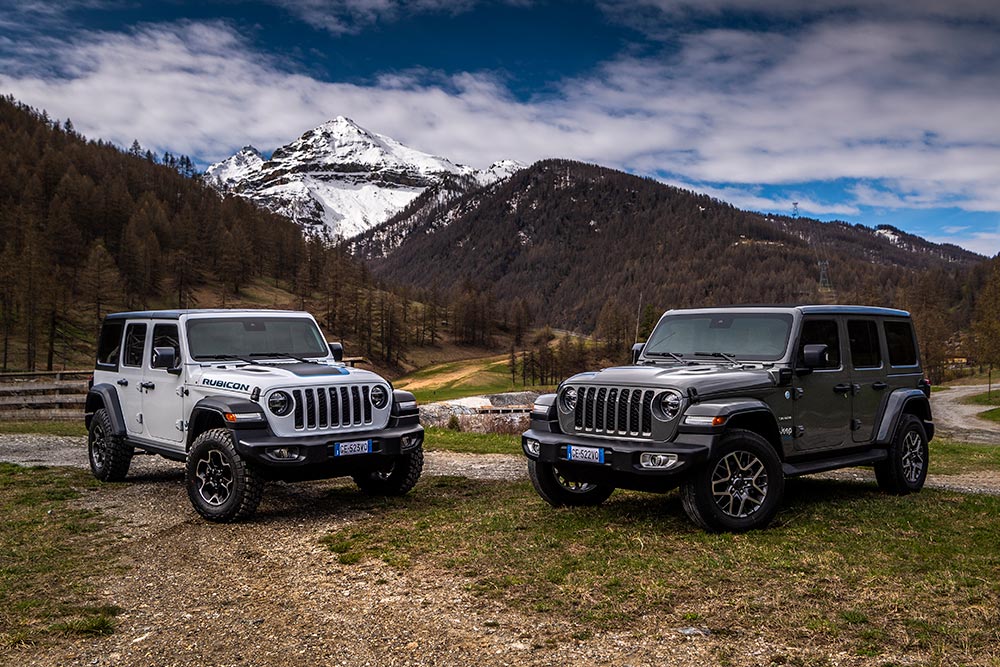 https://autogreeknews.gr/wp-content/uploads/2021/05/Jeep-Wrangler-4xe-7.jpg