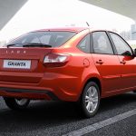 Lada-Granta-Liftback-(2)