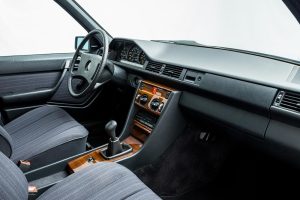 MERCEDES-BENZ-W124-230E-(10)