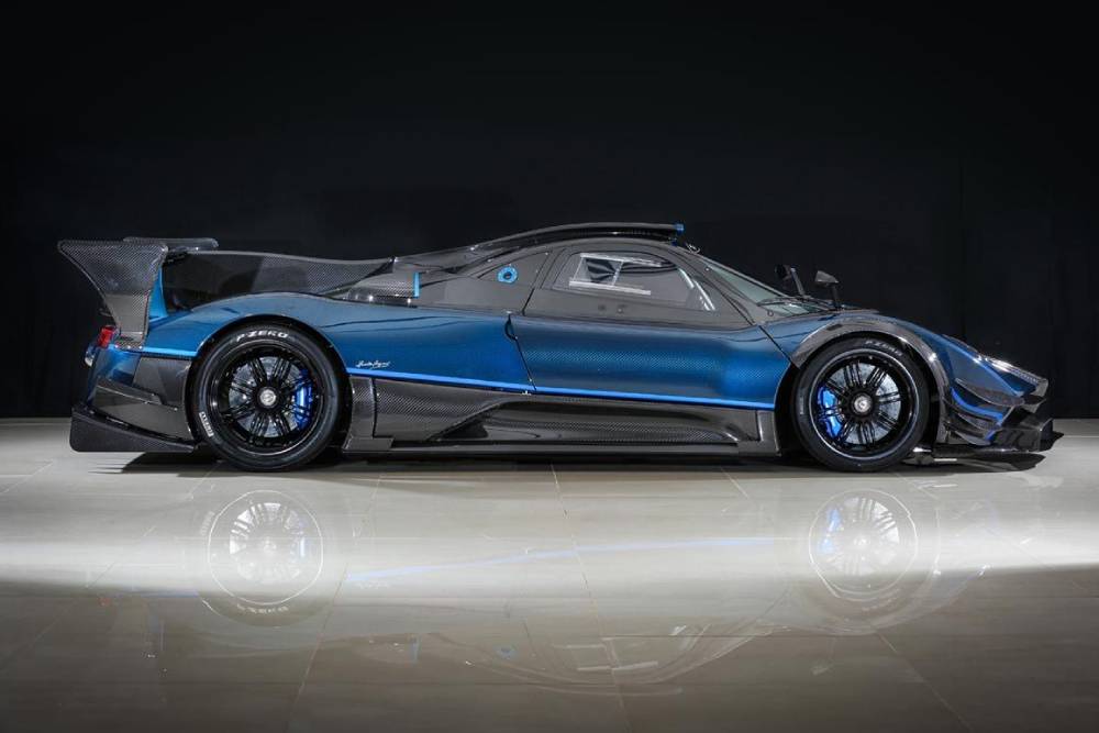 https://autogreeknews.gr/wp-content/uploads/2021/05/Pagani-Zonda-Revolucion-2.jpg