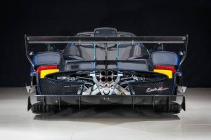Pagani-Zonda-Revolucion-4