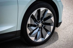 SKODA-ENYAQ-iV_____79