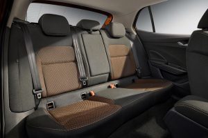 Skoda-Fabia-2021-(14)