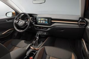 Skoda-Fabia-2021-(2)