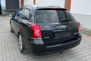 Toyota-Avensis-2007-(4)