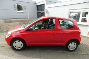 Toyota-Yaris-2002-(7)