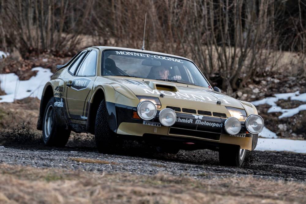 https://autogreeknews.gr/wp-content/uploads/2021/05/Walter-Rohrl-Porsche-924-Carrera-GTS-9.jpg