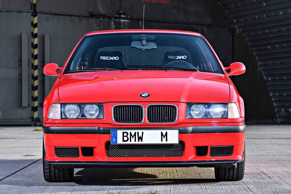 https://autogreeknews.gr/wp-content/uploads/2021/05/bmw-m3-compact-e36-2.jpg