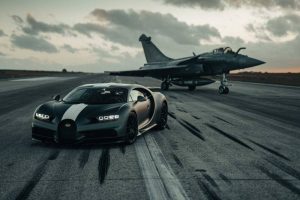 bugatti-chiron-pur-sport-meets-dassault-rafale-mar