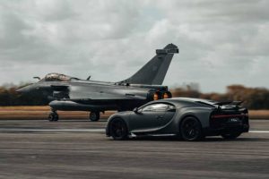 bugatti-chiron-pur-sport-meets-dassault-rafale-mar 8