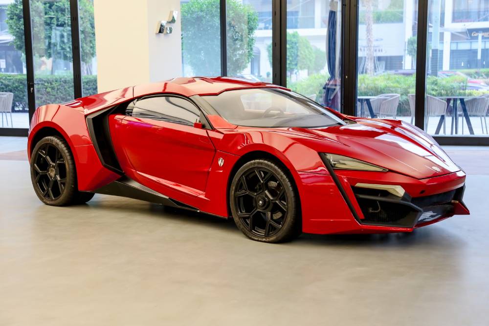 https://autogreeknews.gr/wp-content/uploads/2021/05/lykan-hypersport-f7-for-sale-5.jpg