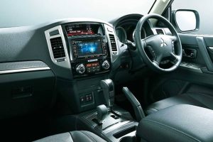 mitsubishi pajero final edition 6