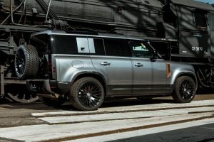 niels-van-roij-2021-land-rover-defender-rust-11