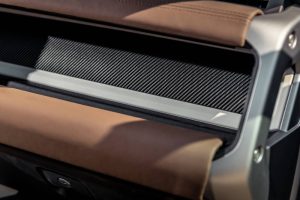 niels-van-roij-2021-land-rover-defender-rust-12