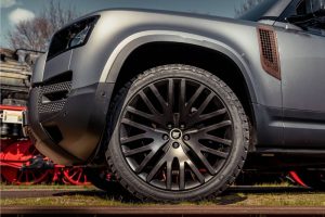 niels-van-roij-2021-land-rover-defender-rust-8