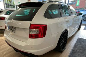 skoda octavia rs combi 505hp for sale (10)